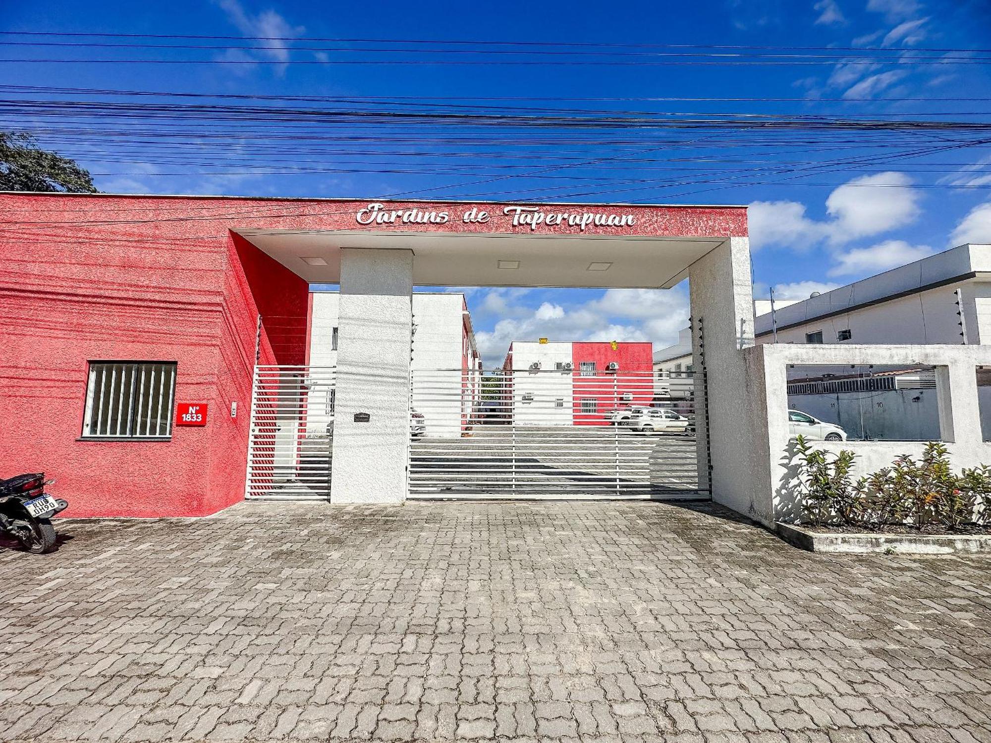 Taperapua Beachside Retreat: Poolside With Ocean-view Balcony * Porto Seguro