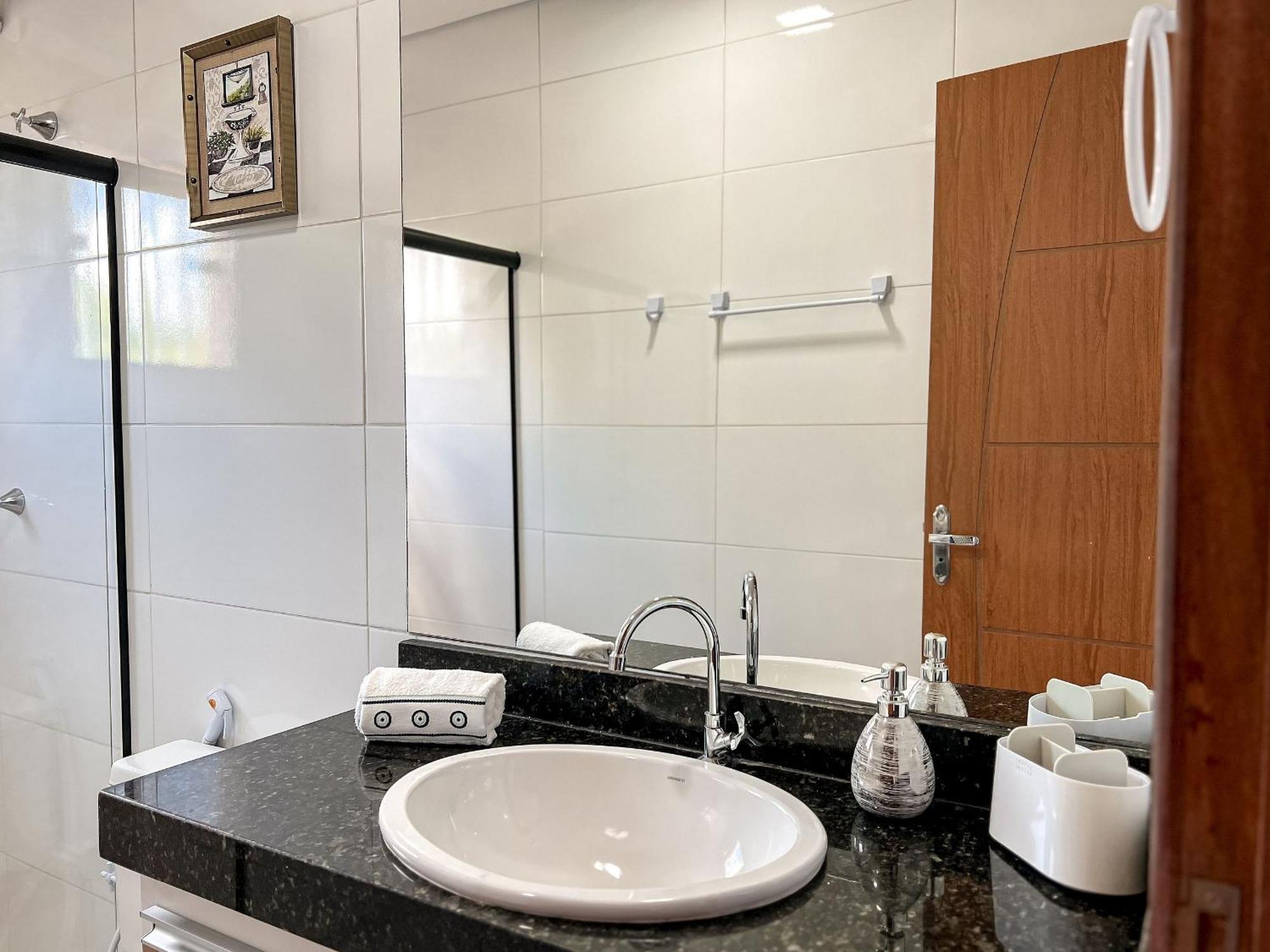 Taperapua Beachside Retreat: Poolside With Ocean-view Balcony Porto Seguro