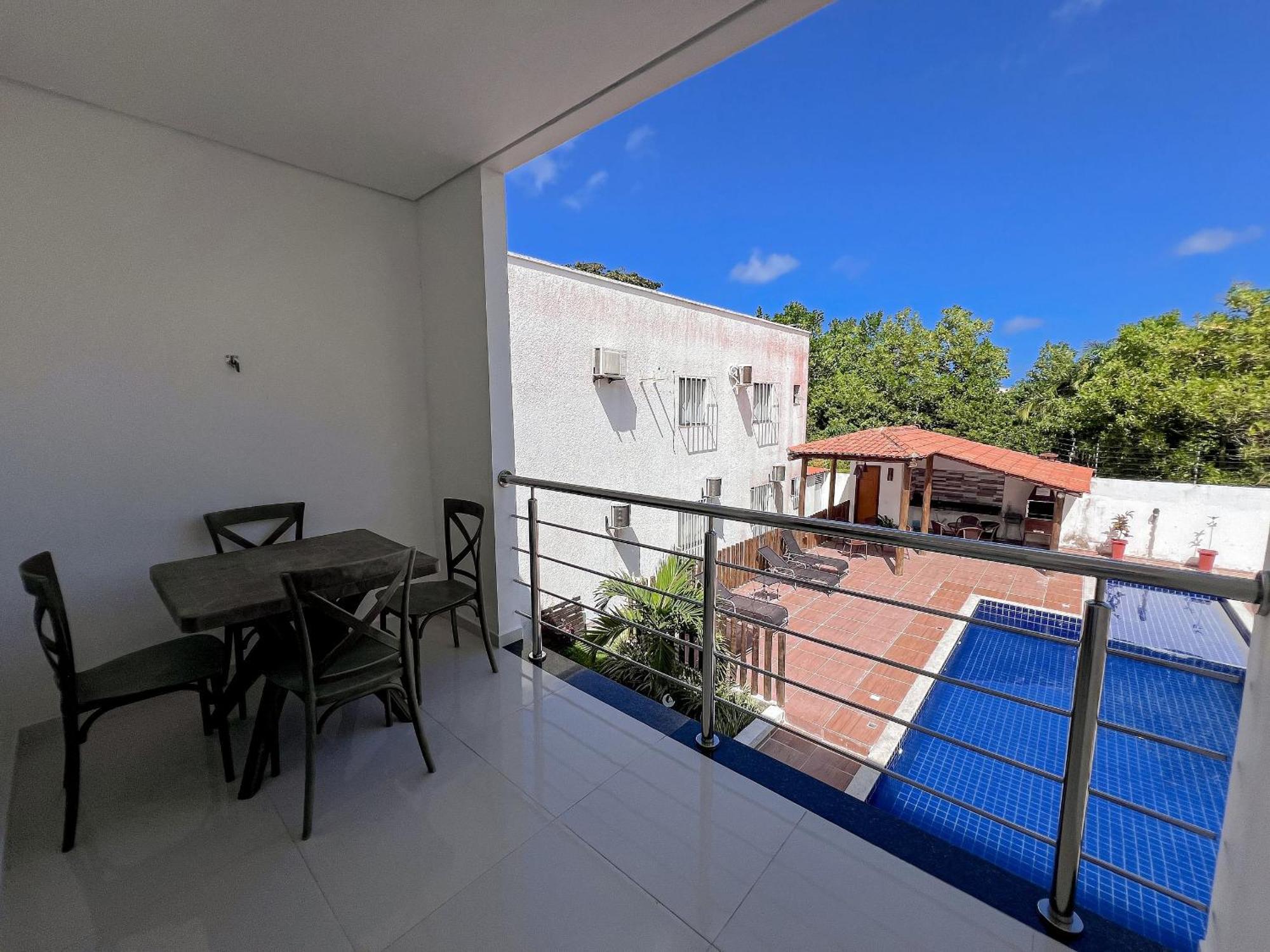 Taperapua Beachside Retreat: Poolside With Ocean-view Balcony * Porto Seguro