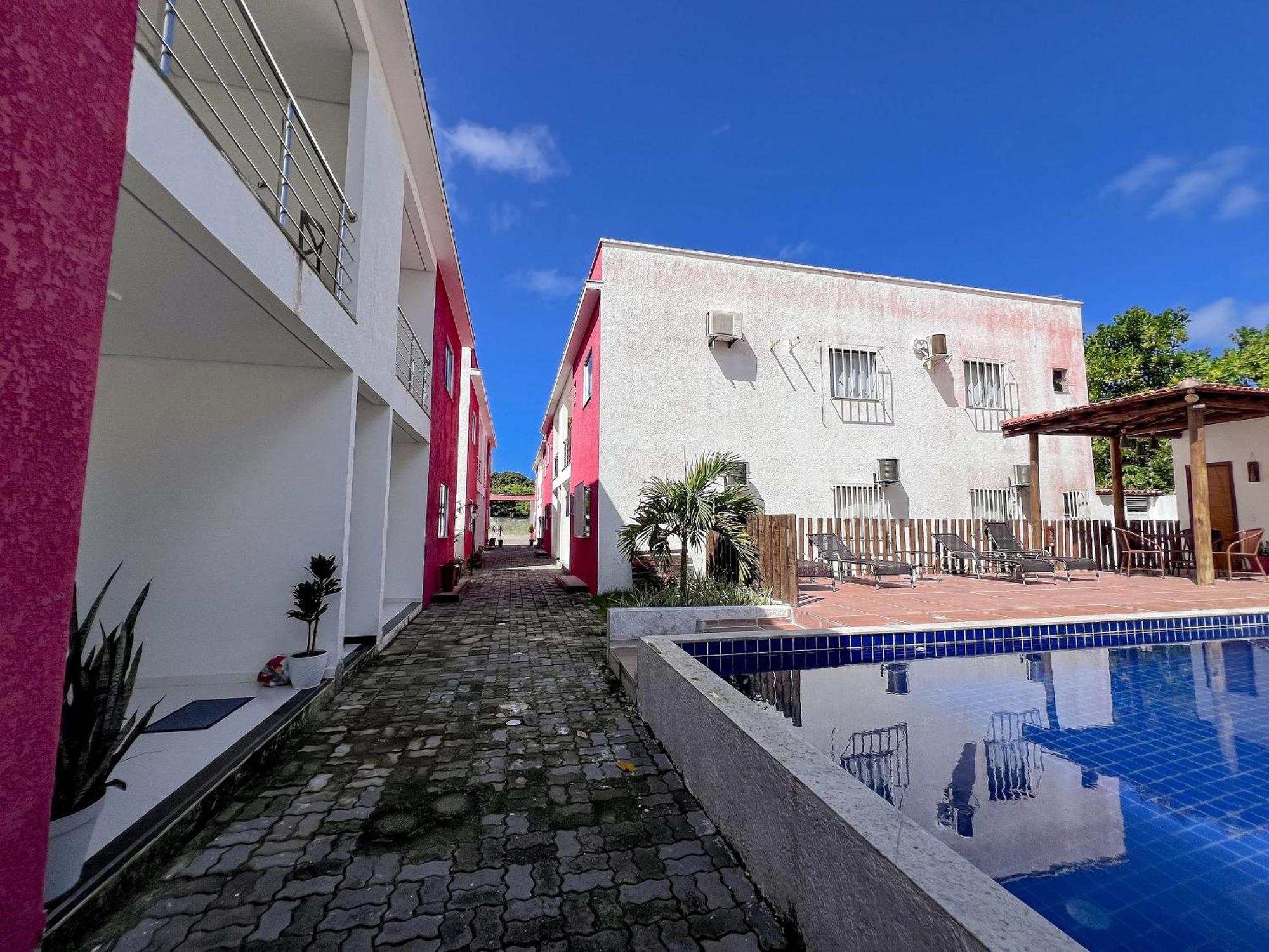 Taperapua Beachside Retreat: Poolside With Ocean-view Balcony Casa de férias Porto Seguro