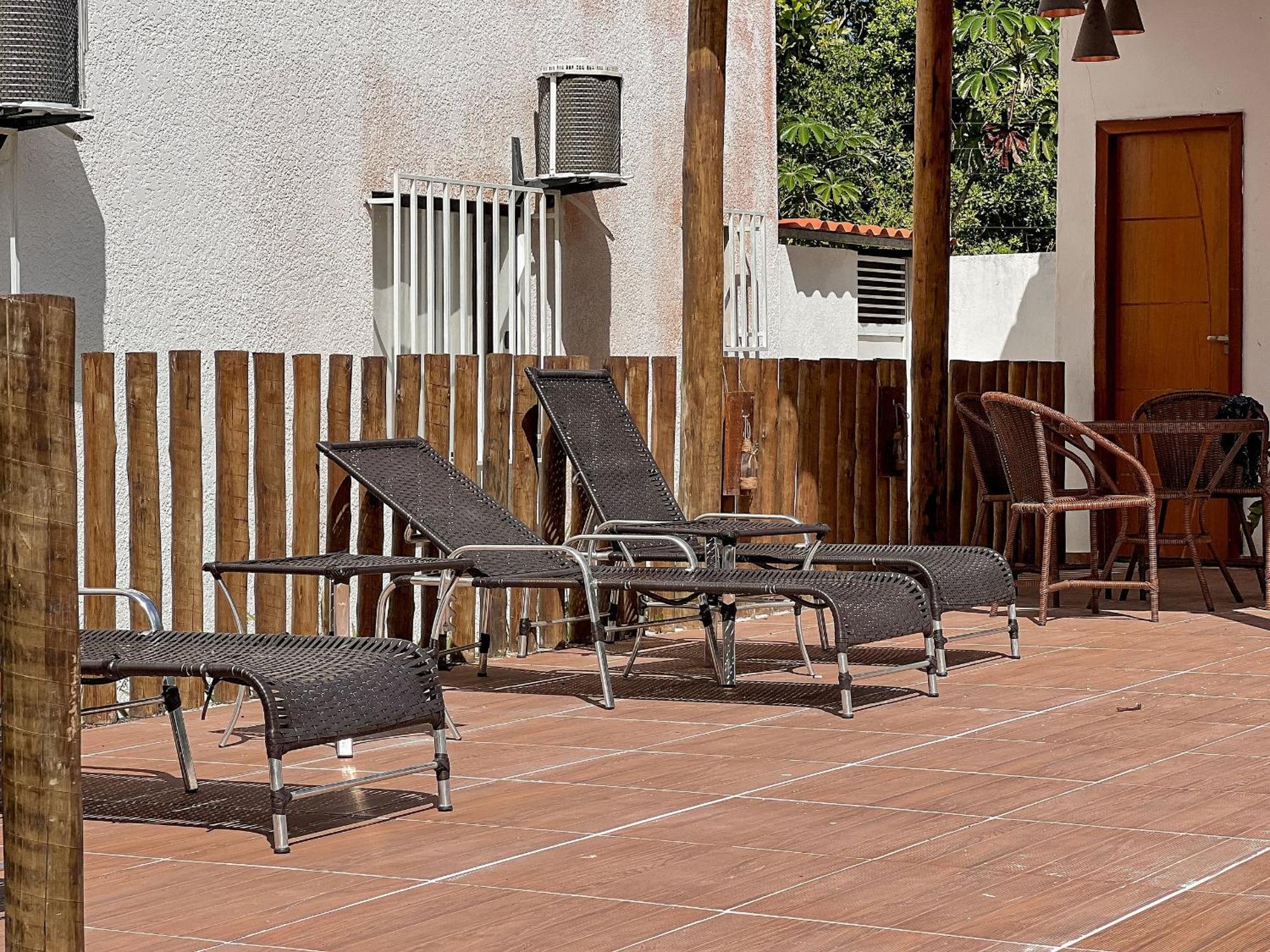 Taperapua Beachside Retreat: Poolside With Ocean-view Balcony Casa de férias