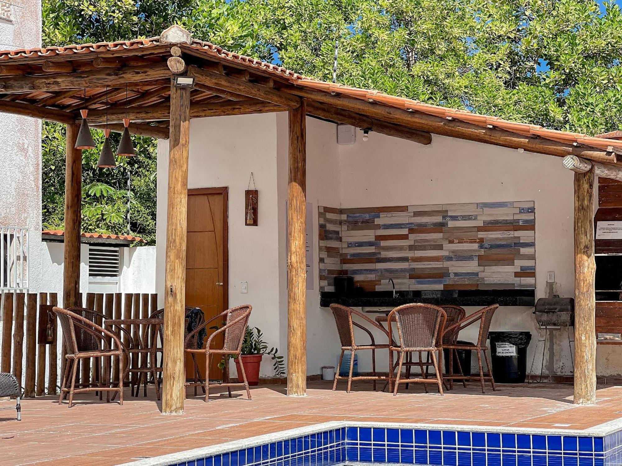 Taperapua Beachside Retreat: Poolside With Ocean-view Balcony * Porto Seguro