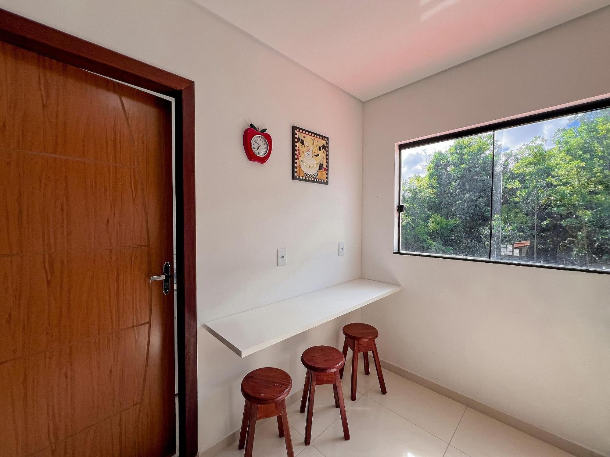 Taperapua Beachside Retreat: Poolside With Ocean-view Balcony Holiday home *