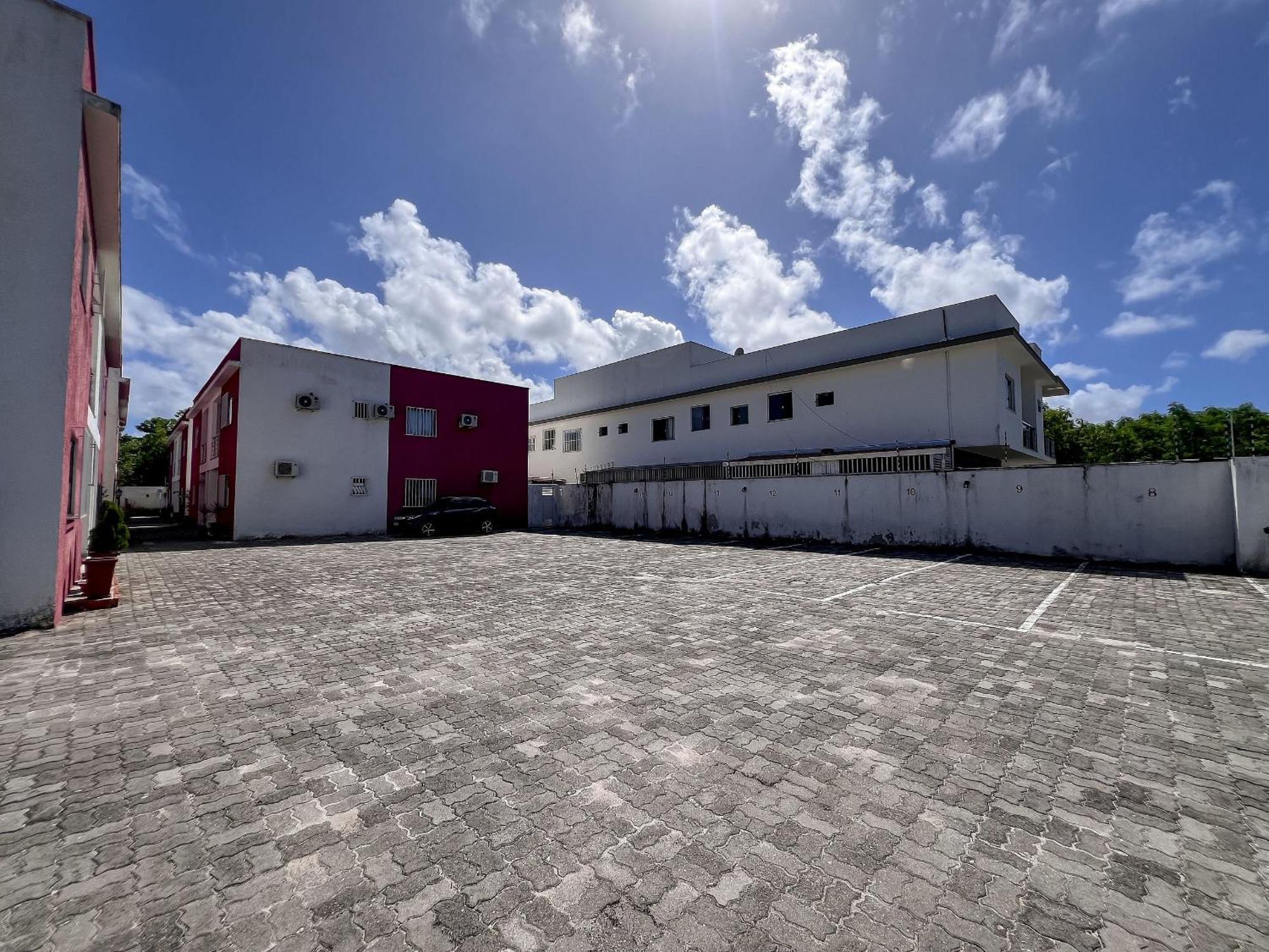 Holiday home Taperapua Beachside Retreat: Poolside With Ocean-view Balcony Porto Seguro