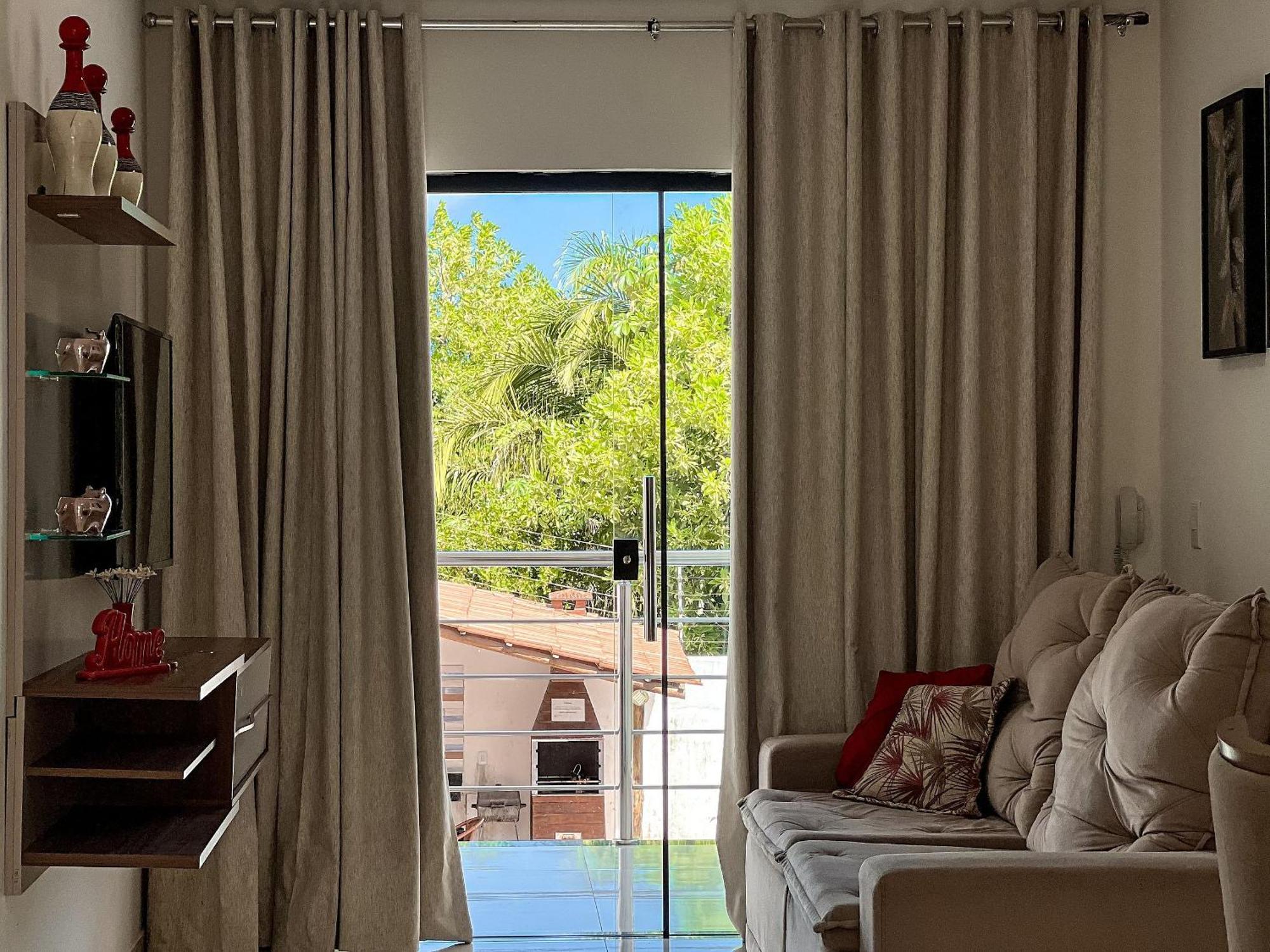 Taperapua Beachside Retreat: Poolside With Ocean-view Balcony Holiday home